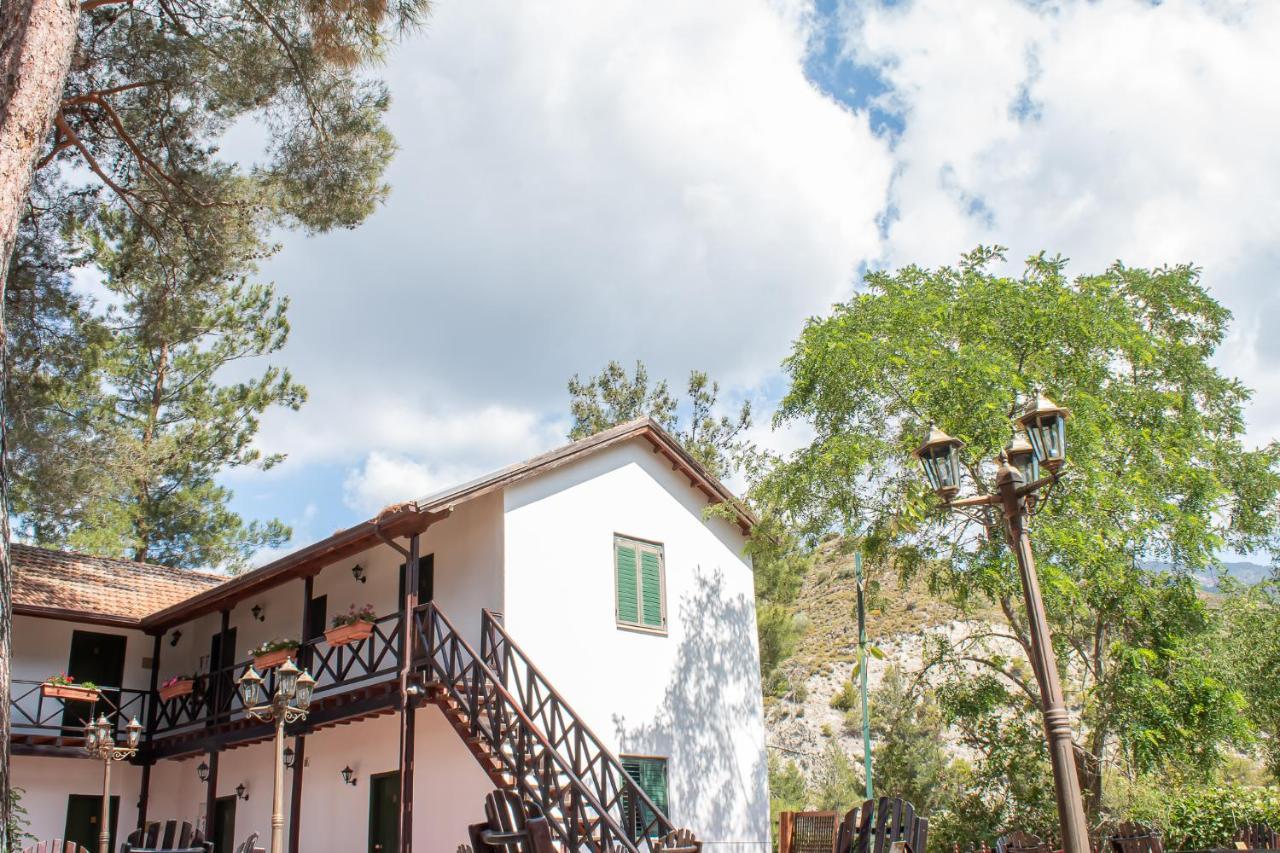 New Okella Hotel At Saittas Exterior photo